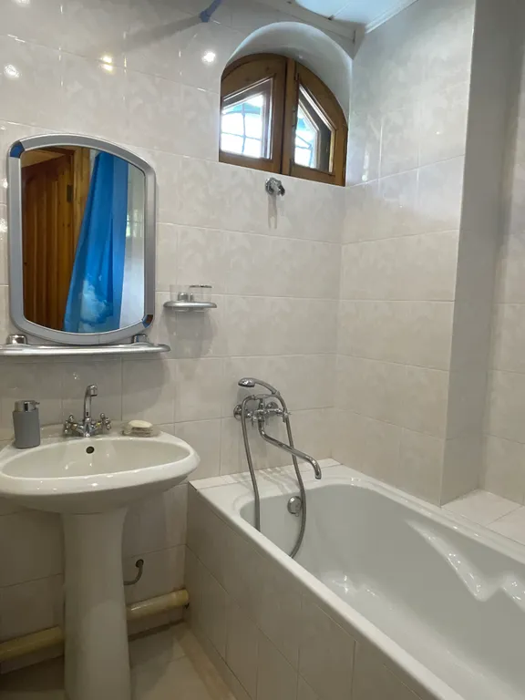 Дом в национальном стиле с удивительным видом AM House Grand