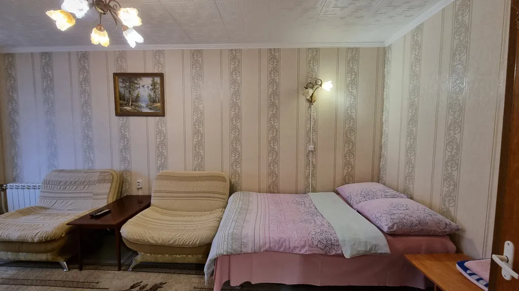 Однушка напротив ТРК МегаГринн