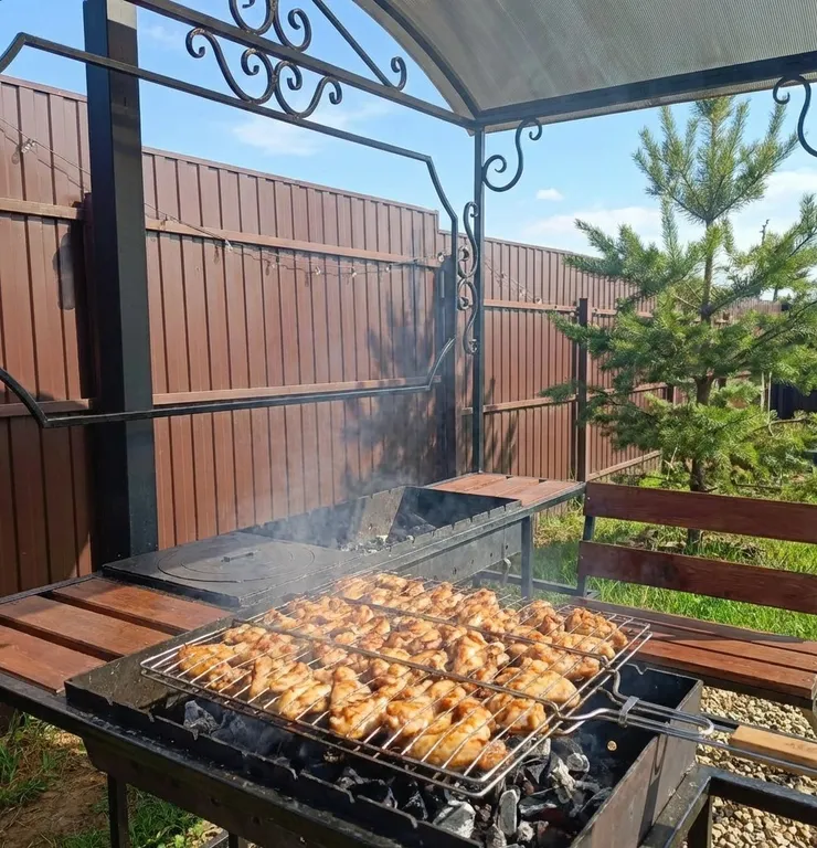 Коттедж Дом с отдельной территорией — Глазово