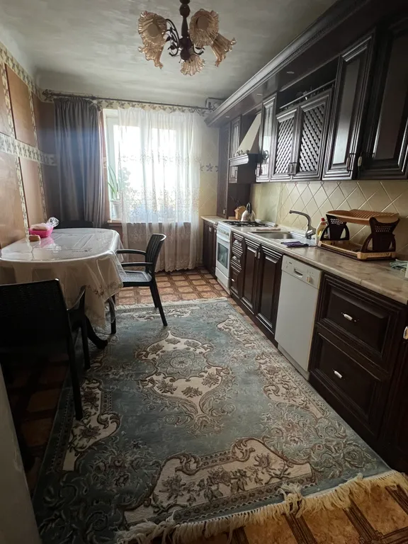 Семейный номер с видом на горы