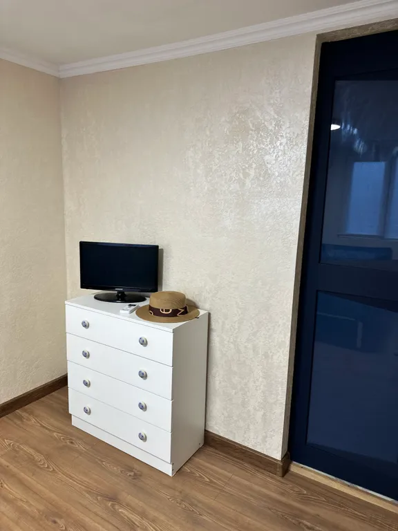 Уютный дом с бассейном и печью