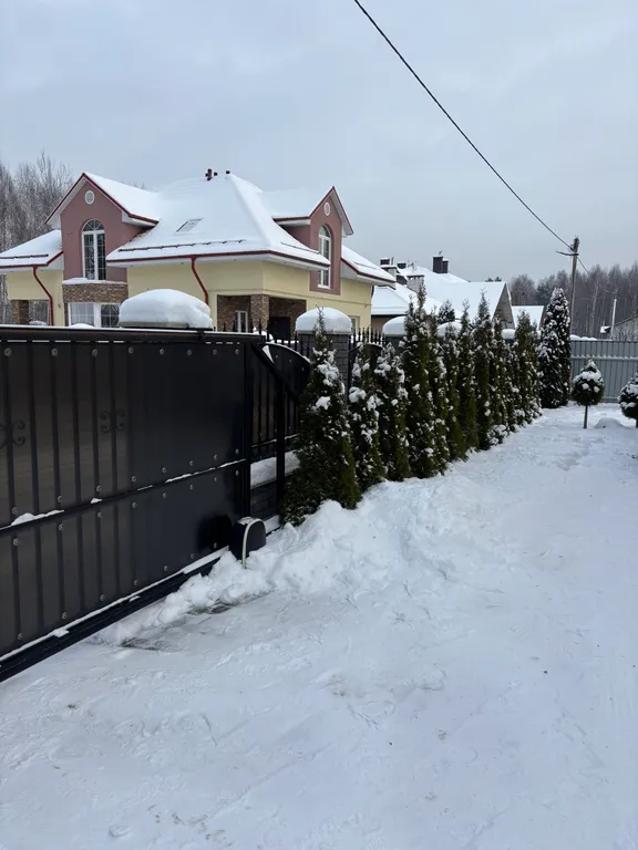 Уютный дом в лесном массиве возле красивых озер