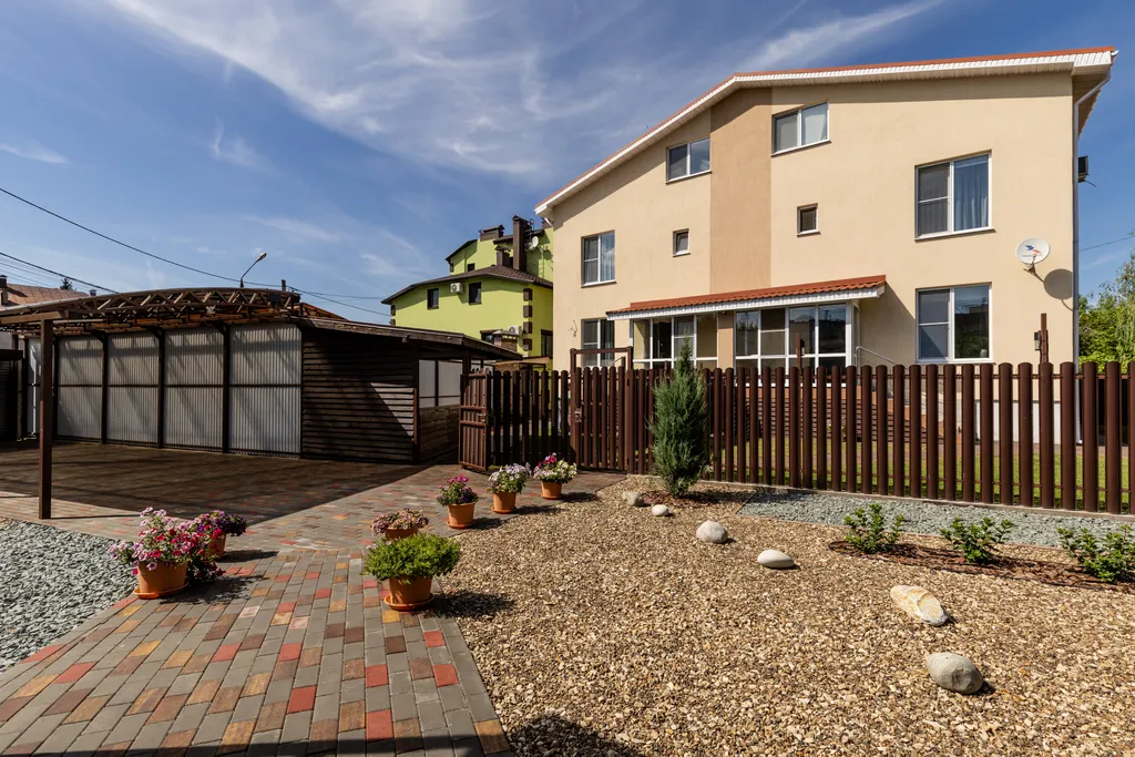 Новый дом у Волги в черте города