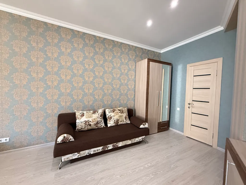 Студия с балконом у моря есть мангал