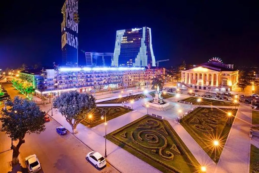 Квартира Квартир в старом Батуми, в районе Драматического театра, с большим балконом — аренда посуточно в Батуми