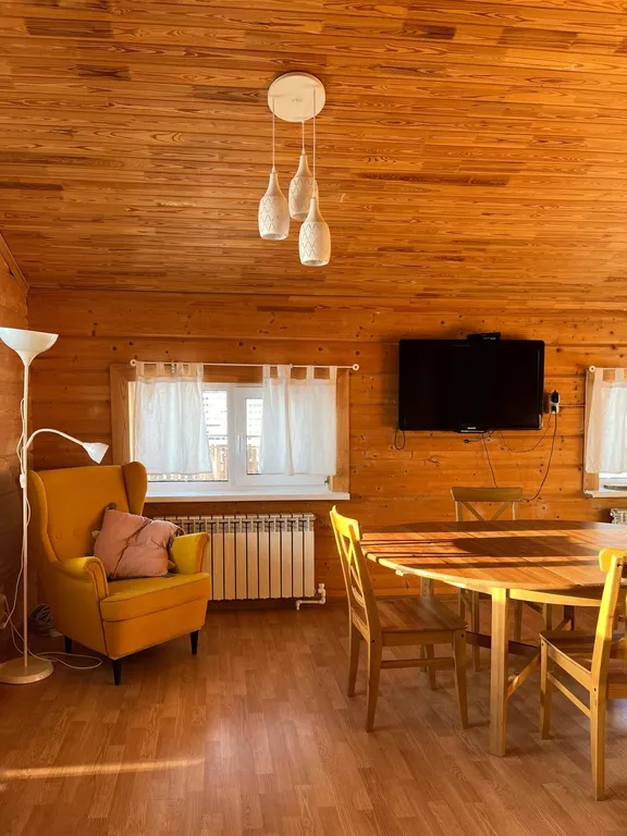 Дом Шива на берегу реки Медведицы