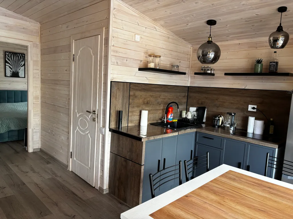 Новый коттедж с террасой и завораживающим видом на горы