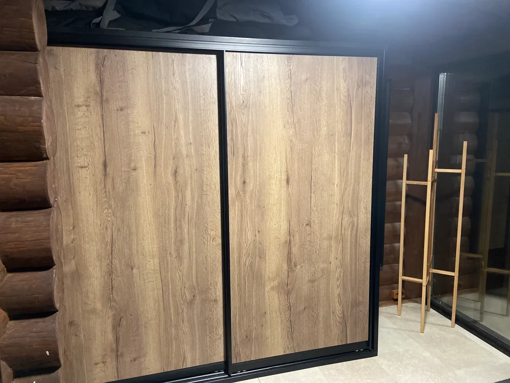 Сказочный дом в лесу