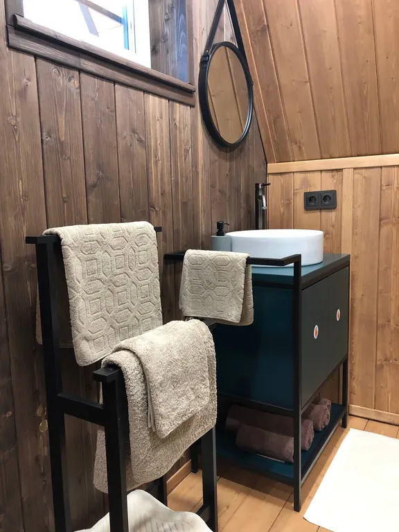 Коттедж Домик Березовый на территории 30 соток — Черноголовка