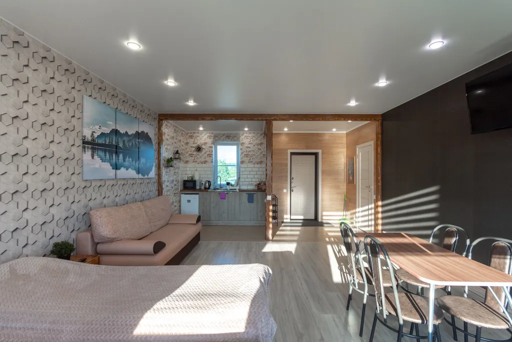 Уютный новый дом в тихом местечке