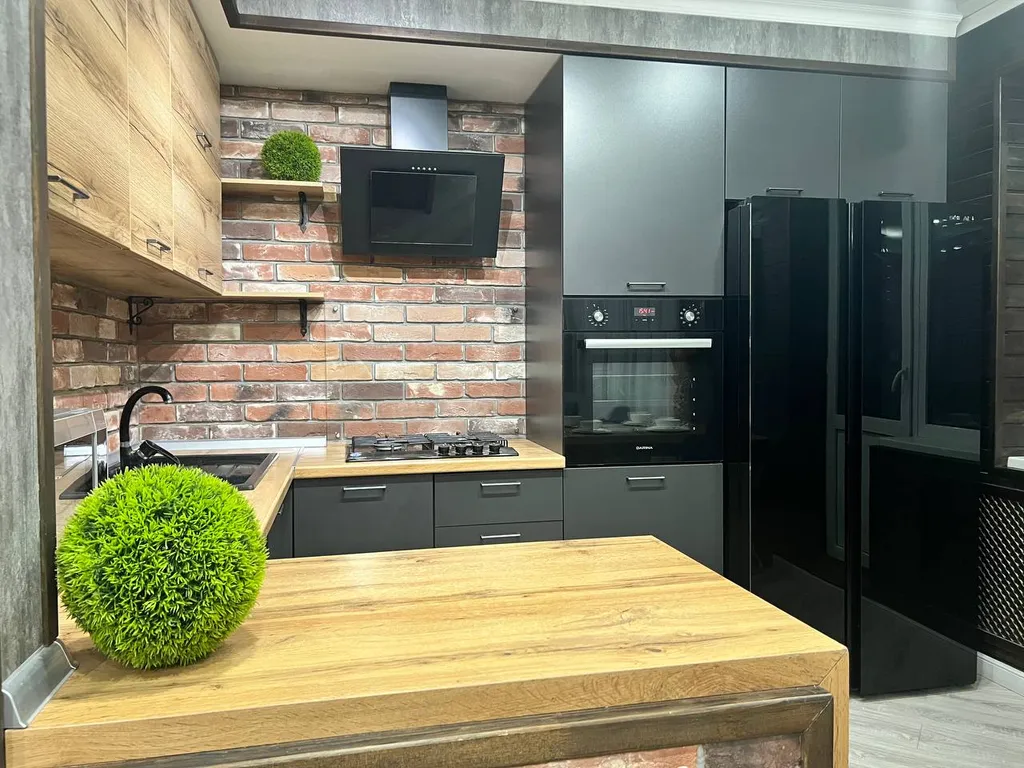 3-комнатная квартира возле Онкологии