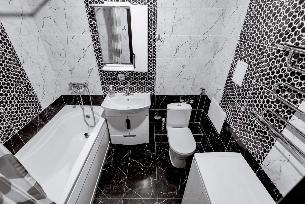 Новая квартира с большой круглой кроватью