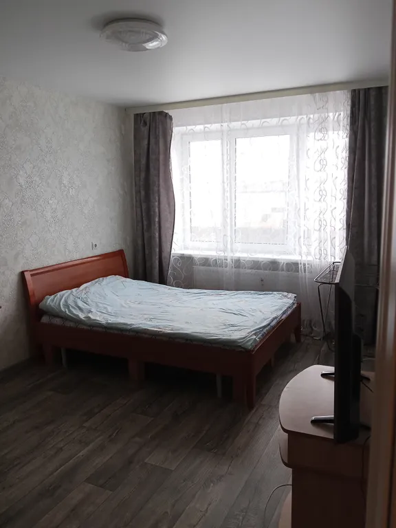 Двухкомнатная квартира в новостройке, рядом центр города