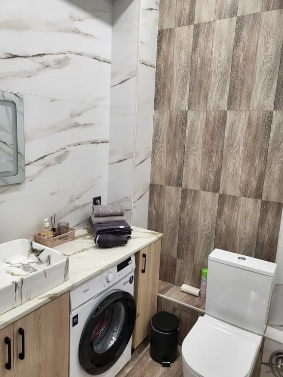 Евродвушка с авторским дизайном, в центре, около Мега парка