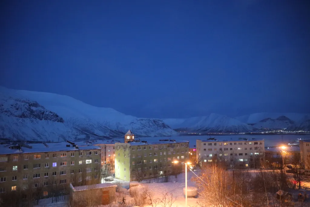 Квартира Квартира в центре с видом на озеро — Кировск