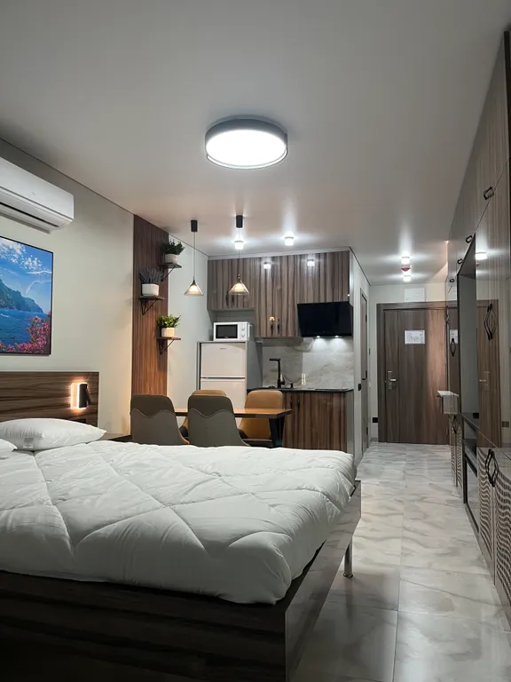 Красивая студия с видом на море и камином на Новом бульваре, 2 линия