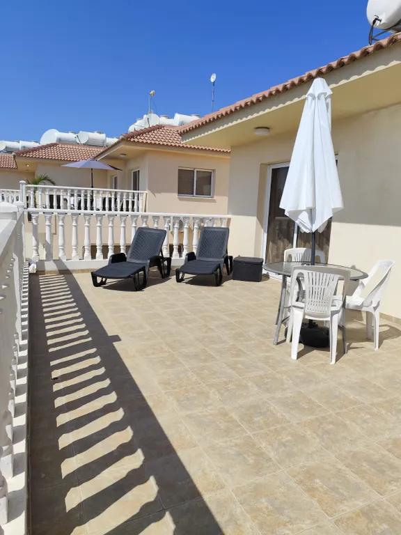 Апартаменты около пляжа Нисси Бич