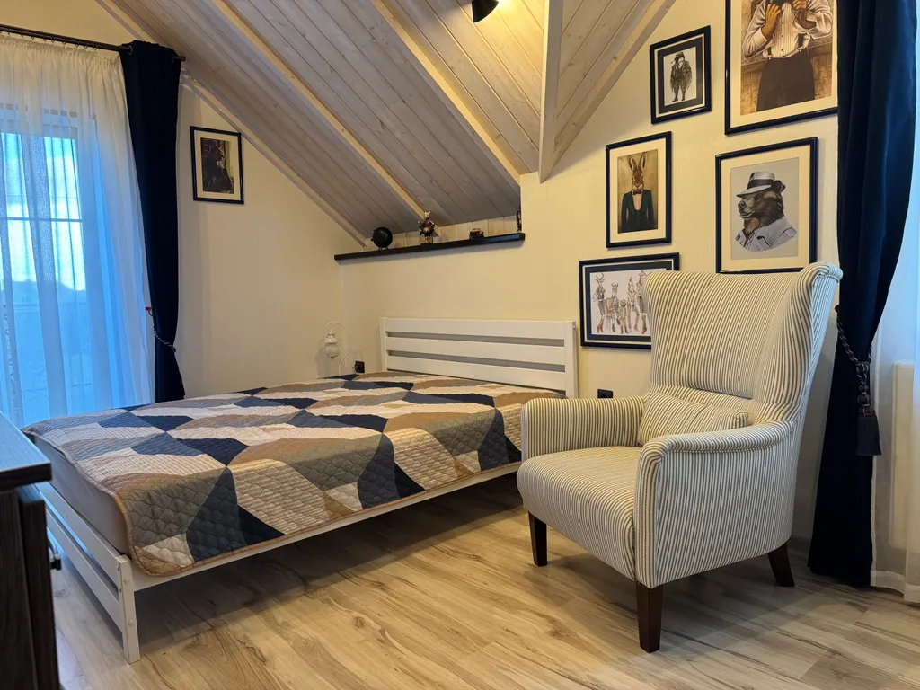 Часть дома на море с баней