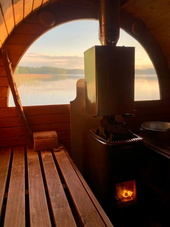 Дом у озера