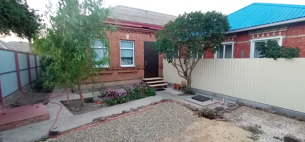 Отдельный дом с выходом и видом на море