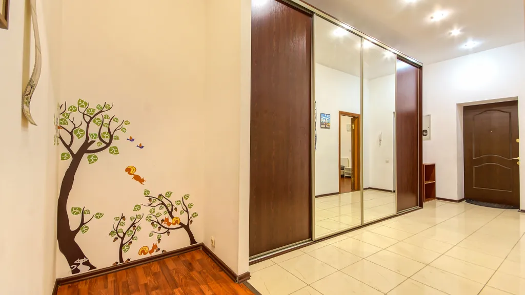 Квартира Квартира 3 спальни, лифт, вид на площадь — Санкт-Петербург