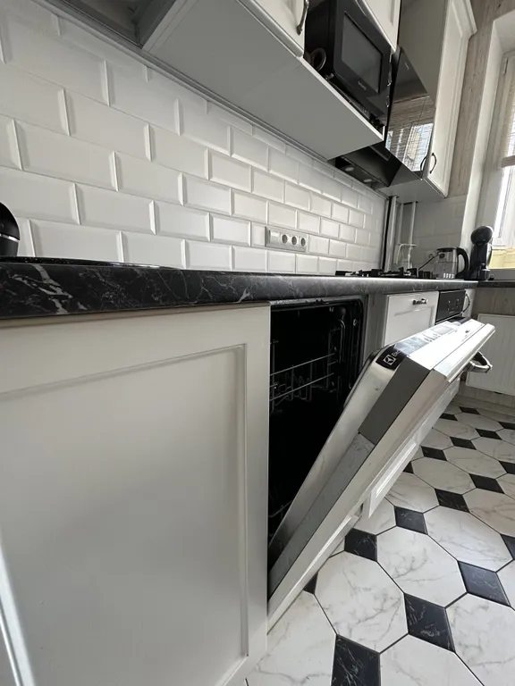 Квартира 2-комнатная Квартира — Тельмана