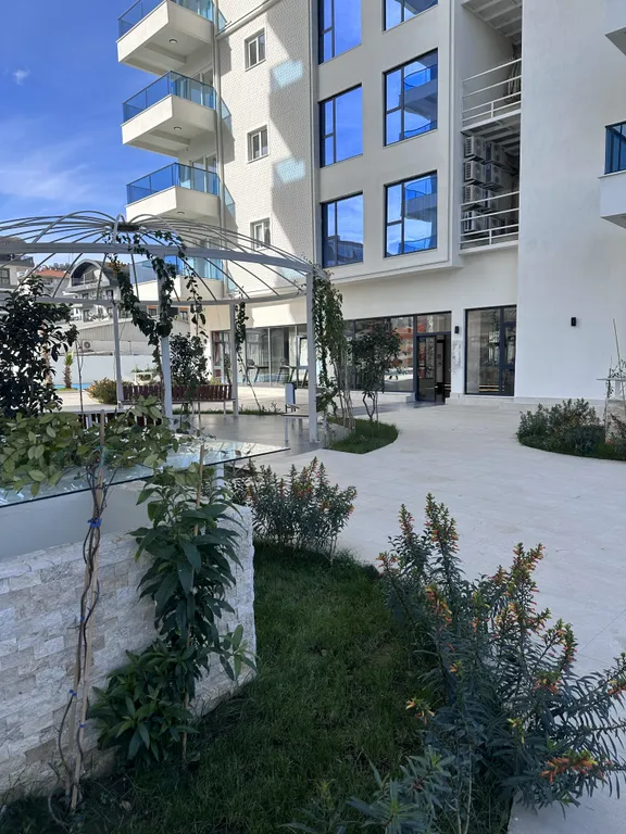 Светлая уютная квартира в Махмутларе с панорамным видом на море и горы