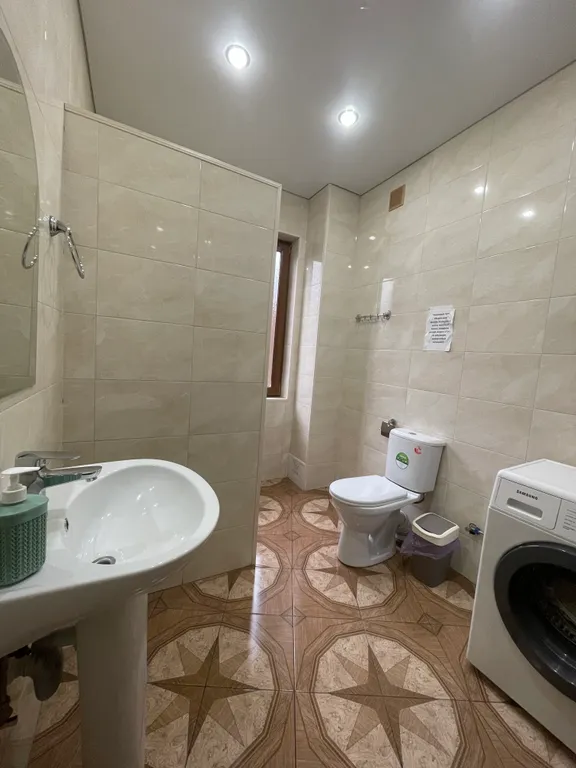 Уютный и просторный коттедж в центре поселка