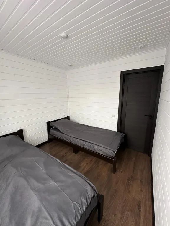 Коттедж Дом у прудов — Коммунар