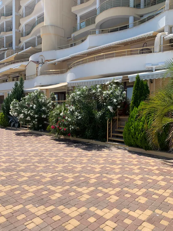 Апартаменты с террасой у моря