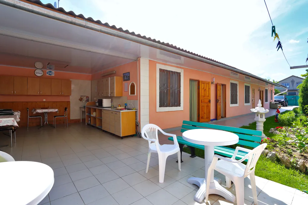 Квартира Комната — аренда посуточно в Береговое (Феодосия)