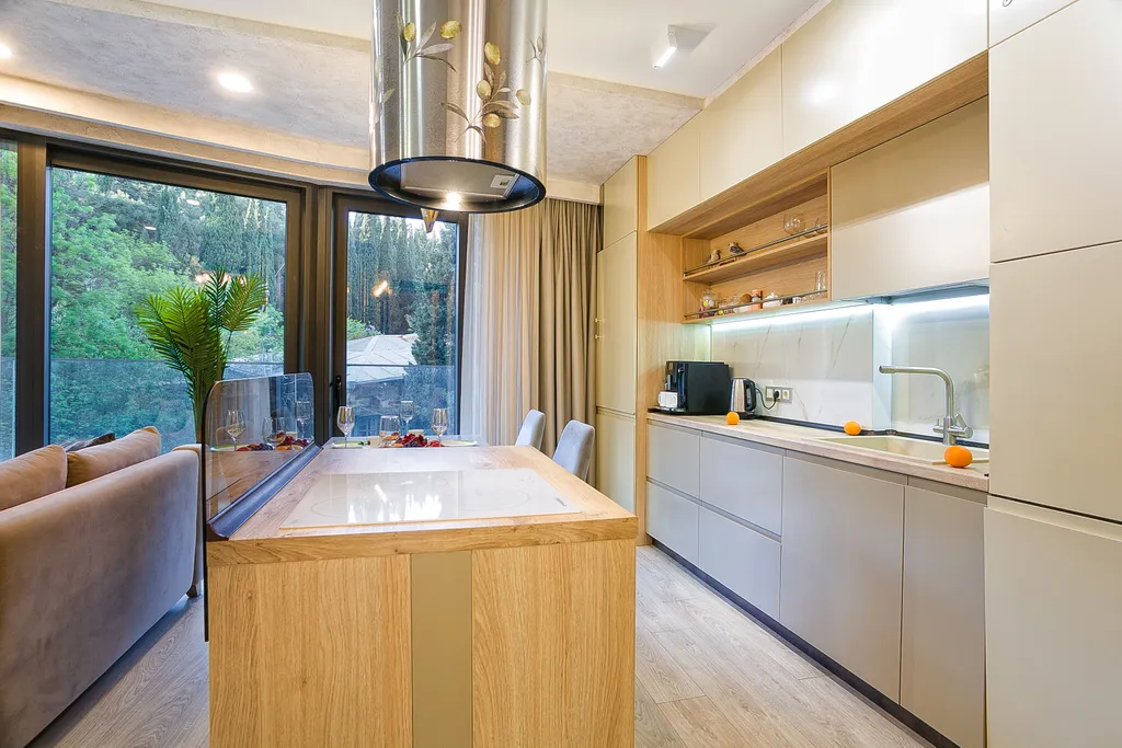 Апартамент с отдельной спальней и с детской спальней, большой террасой