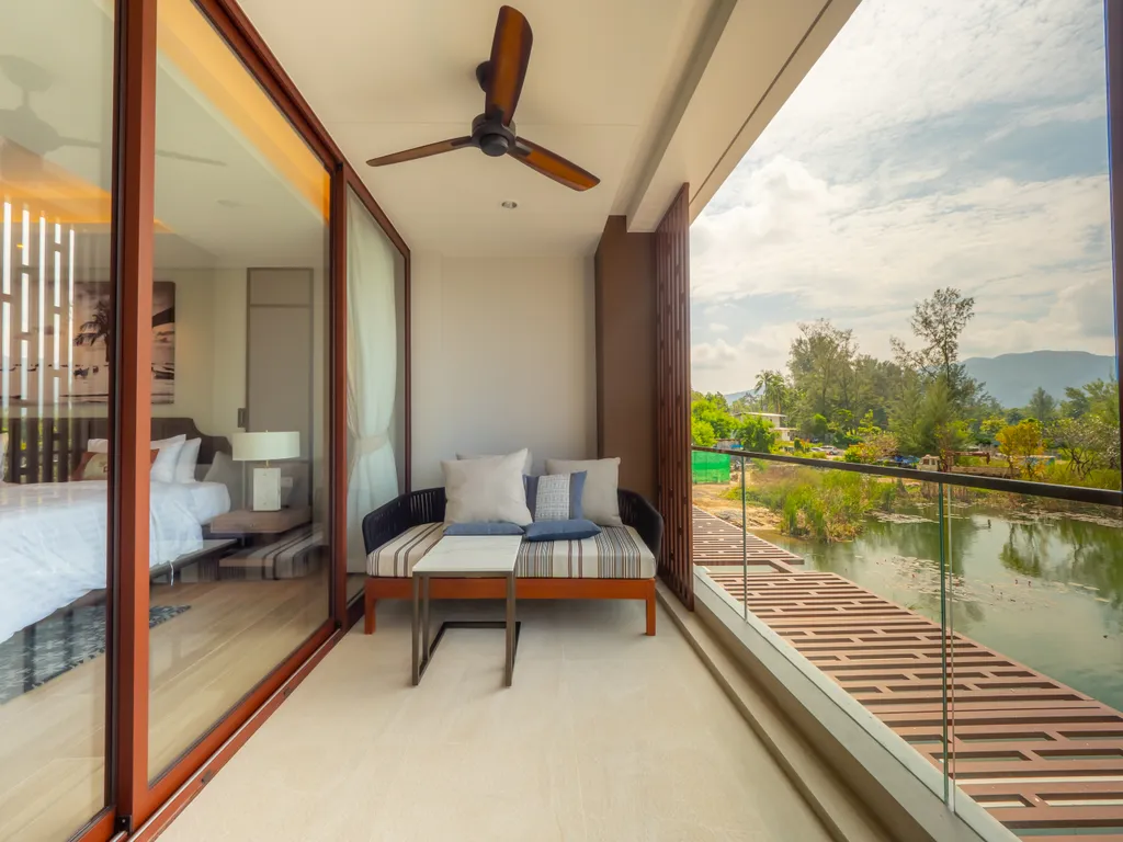 Angsana Oceanview Apartments with jacuzzi in Laguna area N122