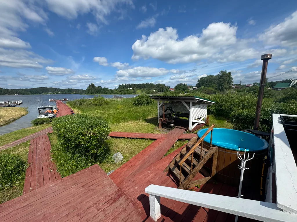 Дом Жемчужный с баней и купелью на первой линии базы «Онегинхутор»