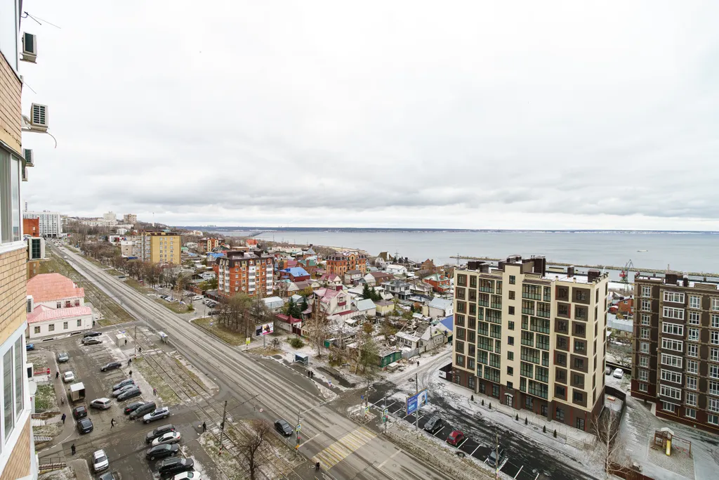 Просторные апартаменты с шикарным видом на реку Волга и город