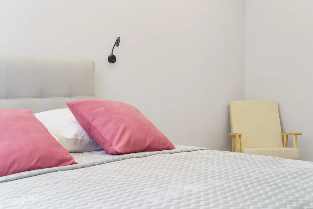 Good Night на Войкова 47/2