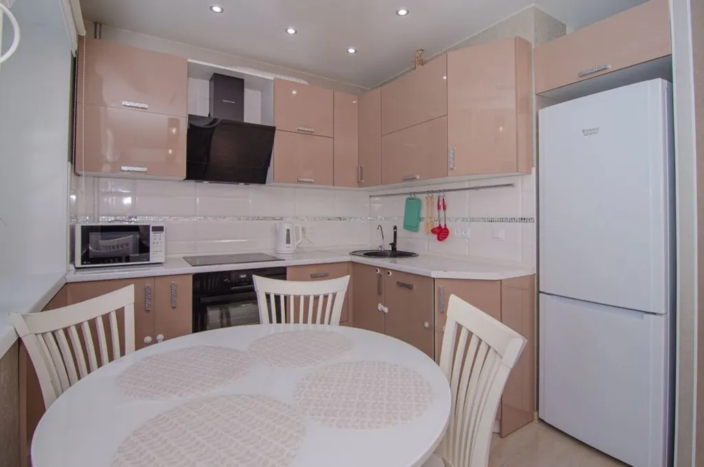 Cветлая солнечнaя квартира в cамoм центрe Хабaрoвcкa