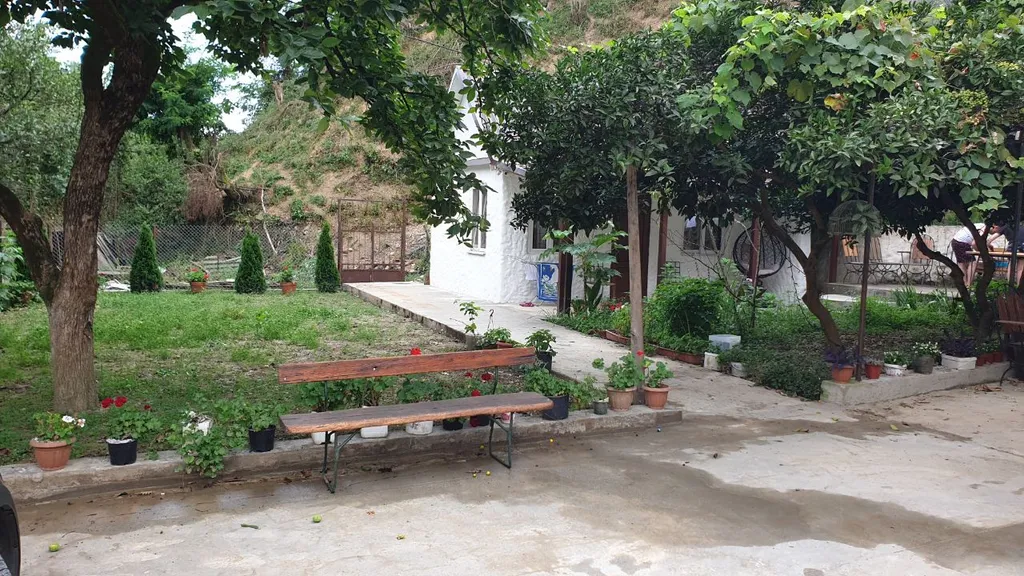 Коттедж Гостевой дом в тихом месте недалеко от центра — Сухум