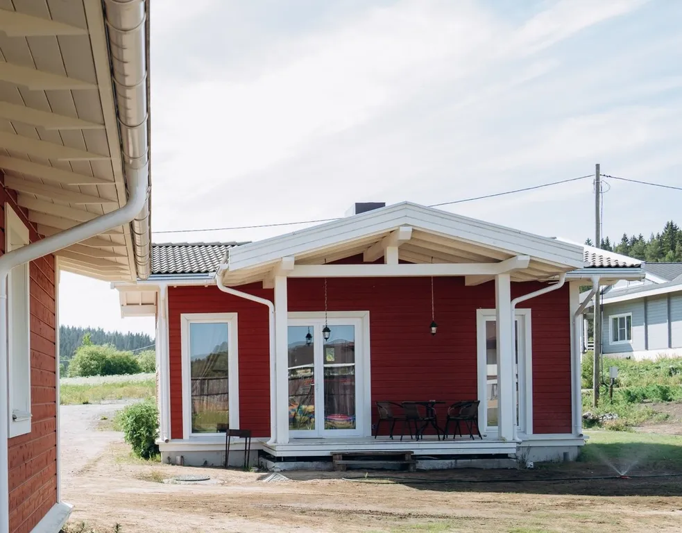 Уютный дом с террасой