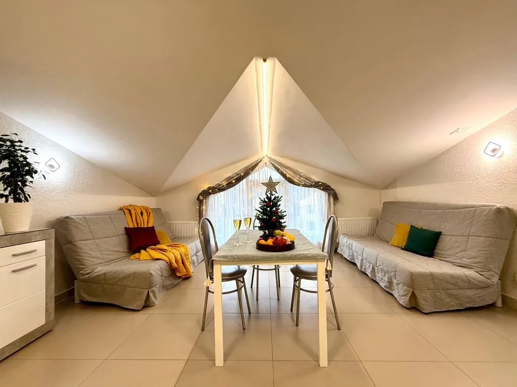 Квартира Квартира Люкс 9 на мансардном этаже — Эсто-Садок