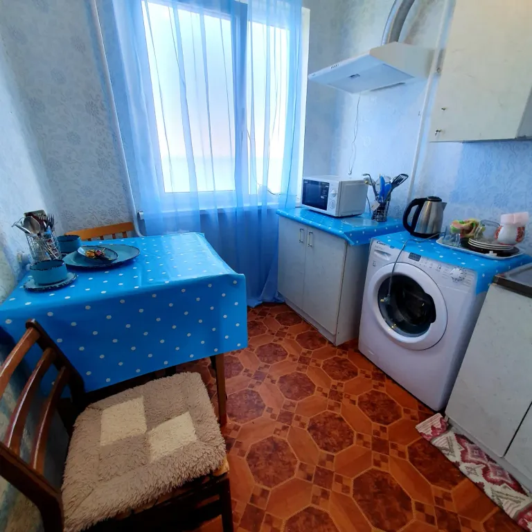 Море со всех окон/2-х комнатная в Алупке