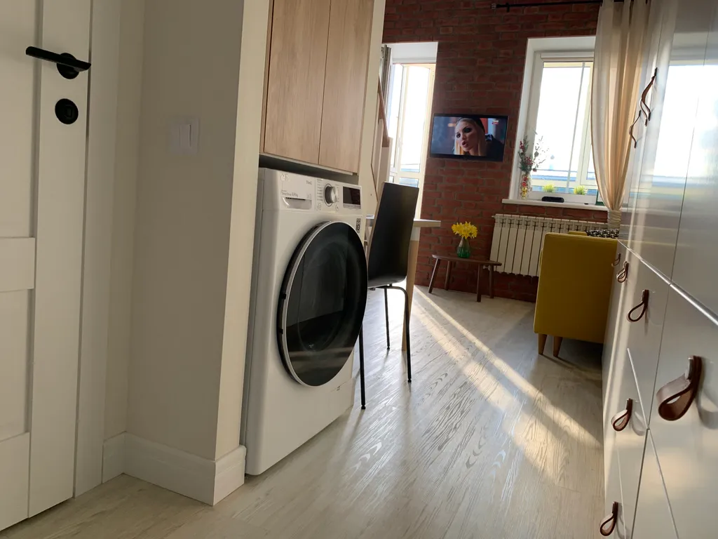 Двухуровневые апартаменты Снегурочка на набережной в центре города