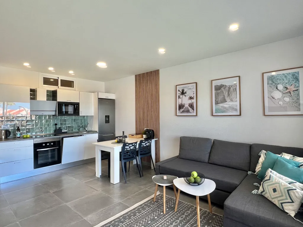 PaulMarie Rentals in Villas Canarias