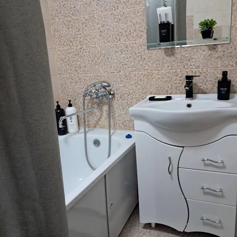 Уютная квартира, тихий закрый двор, стоянка под окном