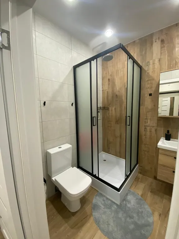 Уютная квартира, в новом доме, в 10 минутах ходьбы от моря