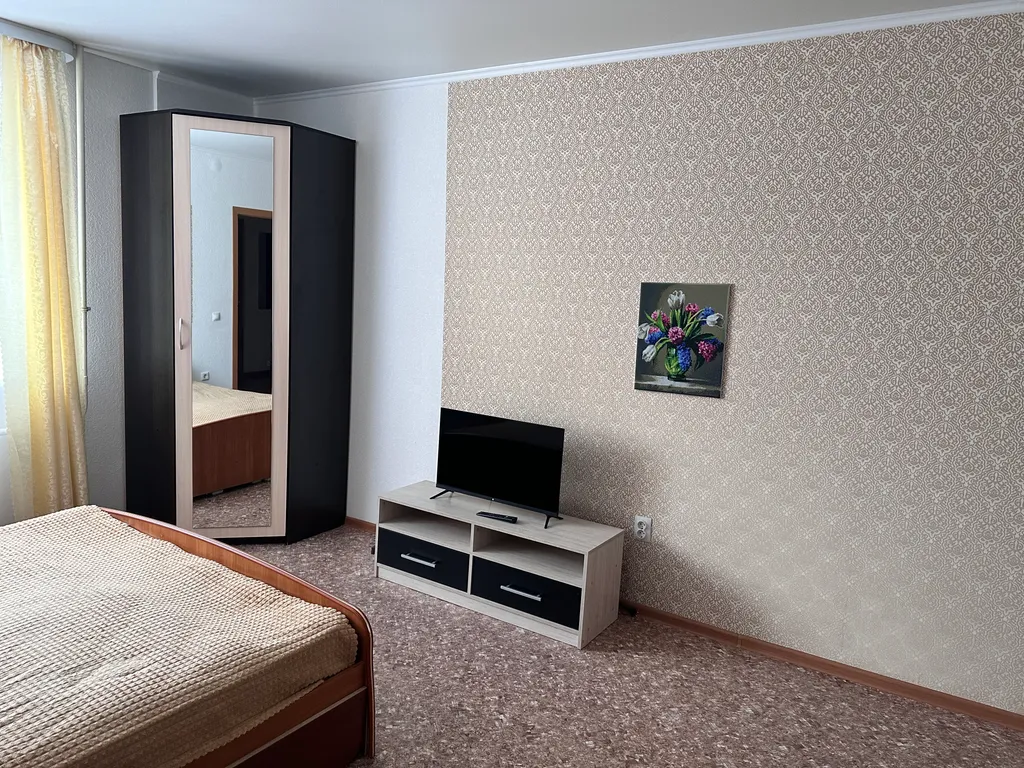 Уютная квартира — аренда посуточно в Тобольск