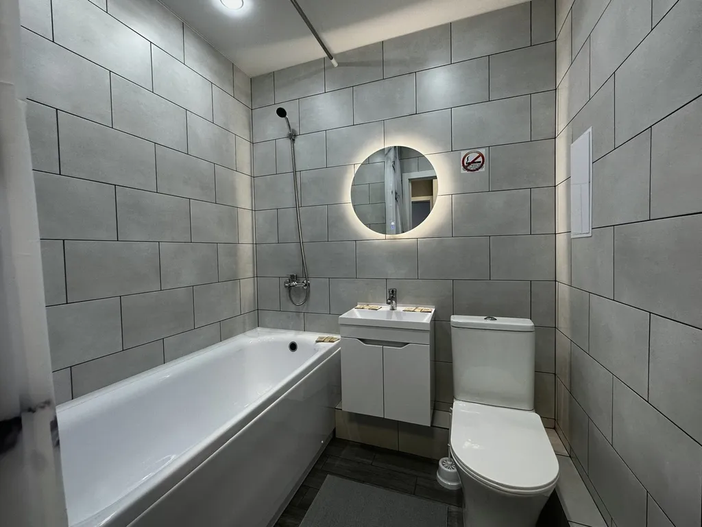 Квартира на Юркина 10