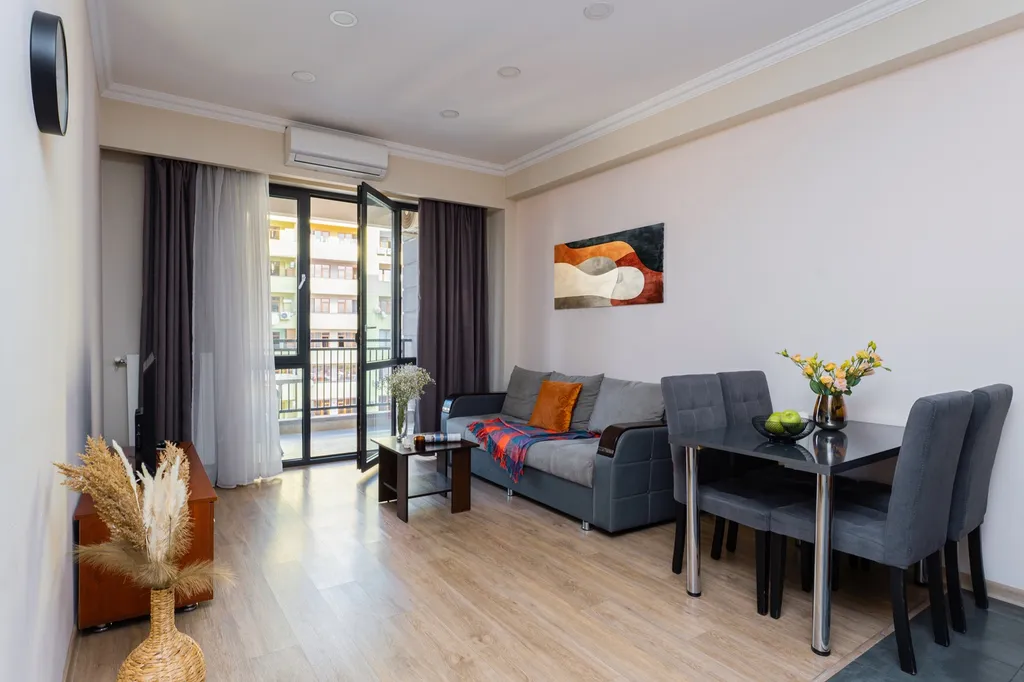 Уютная квартира с балконом в центре Еревана