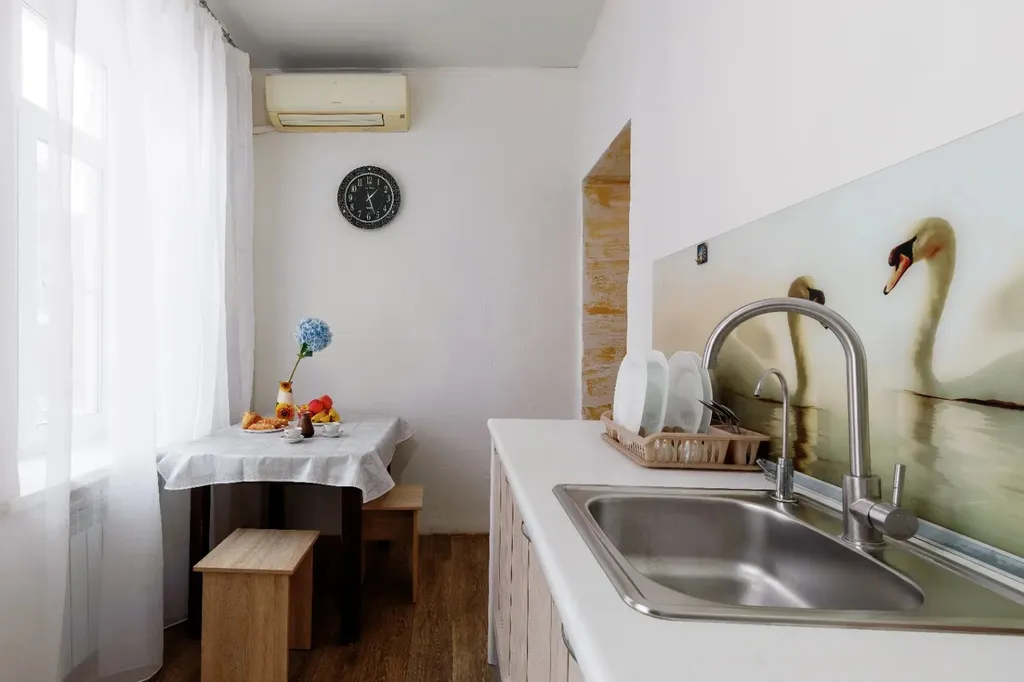 Уютнaя квapтирa в центpe гopoда, стаpый фонд