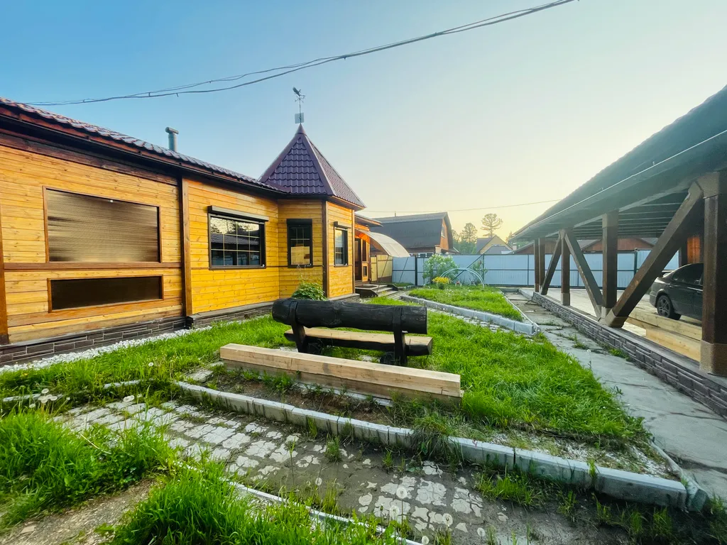 Дом в лесном массиве с закрытой территорией